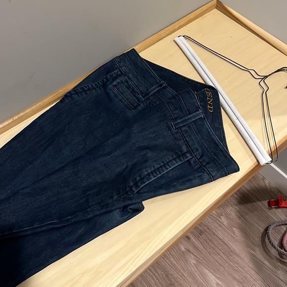 Lands End Jean Capri’s - Picture 8 of 9